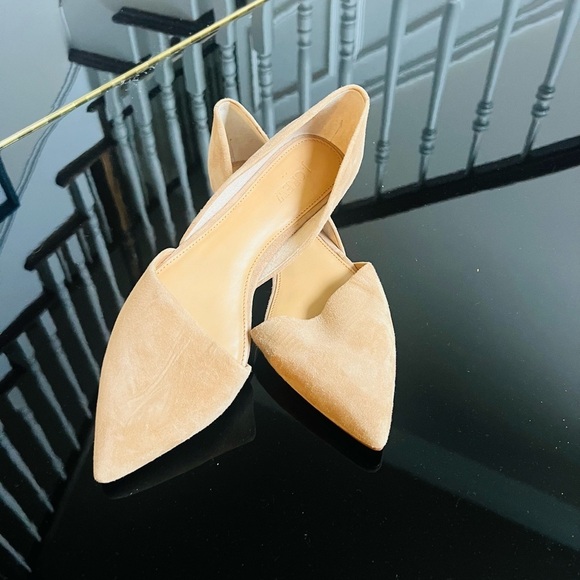 J. Crew Shoes - J. Crew suede Tan Flats Sleek Design Versatile
